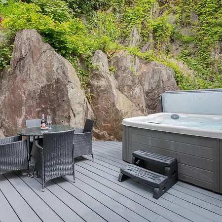 Rockwood- Grasmere Family Cottage With Hot Tub Exterior photo
